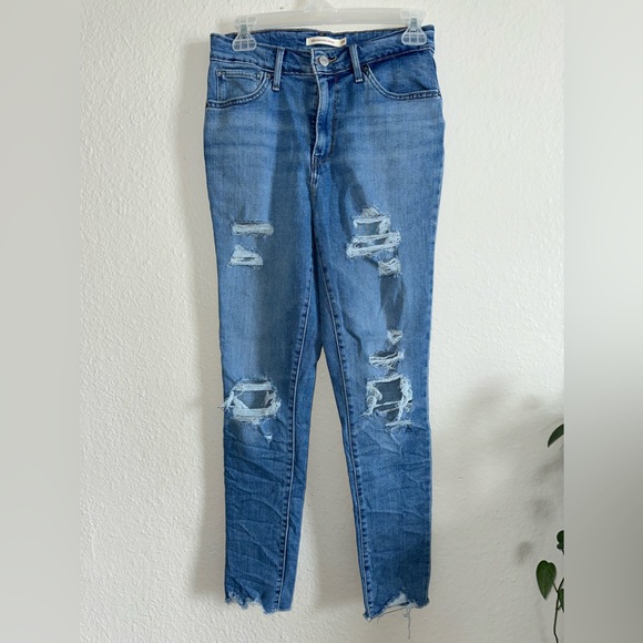 Levi’s High Waisted Skinny Jeans - Picture 1 of 2